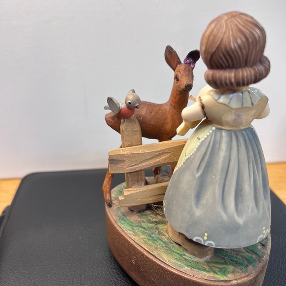 🇨🇭Vintage Music Box with Girl play violin,  Deer Bird & Fence - Picture 6 of 12
